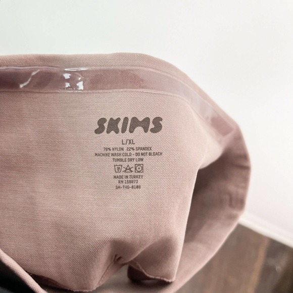 Skims NWOT Umber Core Control Thong Underwear Size L - Picture 6 of 6